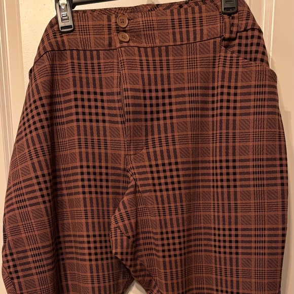 Studio by Torrid Brown Glen Plaid Trouser Pants β 30S (Short Inseam) - Picture 1 of 12